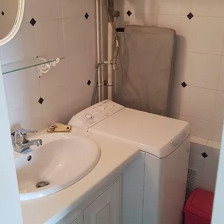 Apartment Studio Calme Sans Vis A Vis Gréoux-les-Bains